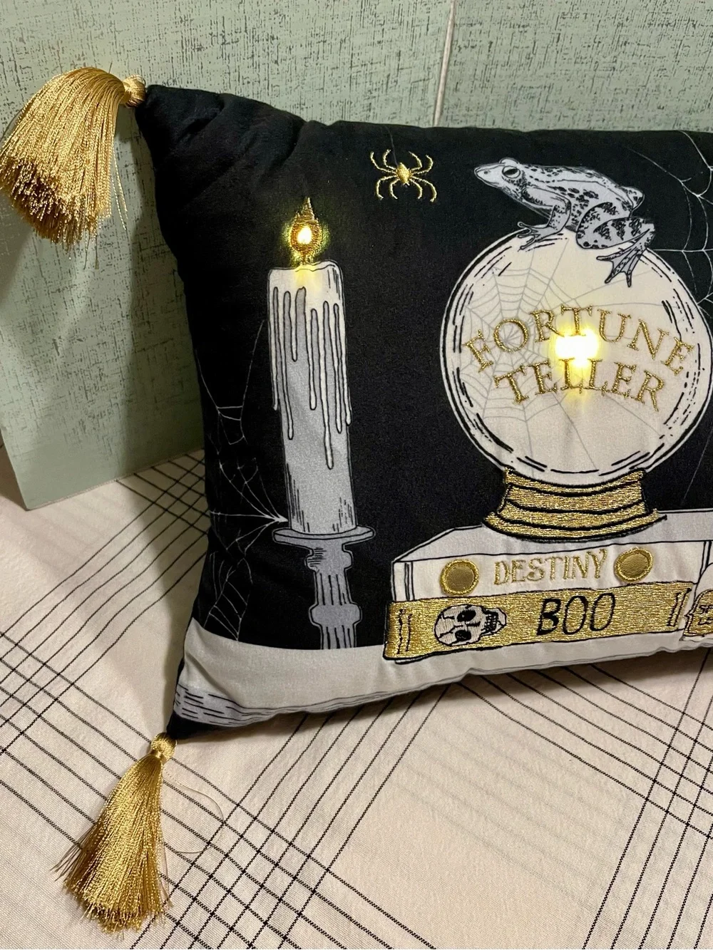 NWT CYNTHIA ROWLEY LIGHT-UP Halloween Decorative Luminary Pillow with Tassels